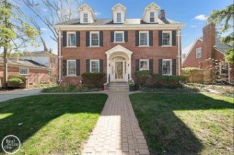 71 Moross Grosse Pointe Farms, MI 48236