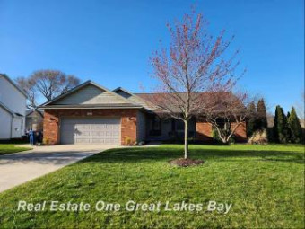 5610 S Lakecress Saginaw, MI 48603