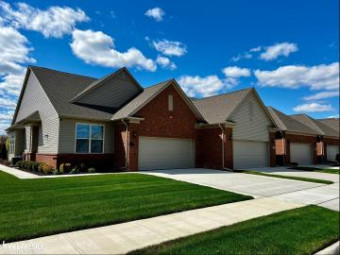 48455 Whittington Chesterfield Township, MI 48047