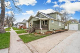 1307 White Port Huron, MI 48060