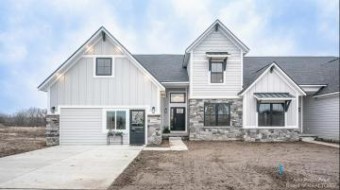 25 Black Cherry Lane Saline, MI 48176