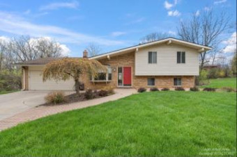 4325 E Loch Alpine Drive Ann Arbor, MI 48103