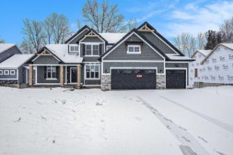 4688 Hidden Ridge Drive Hudsonville, MI 49426