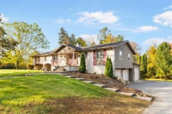 186 Sorrento Drive Holland, MI 49423