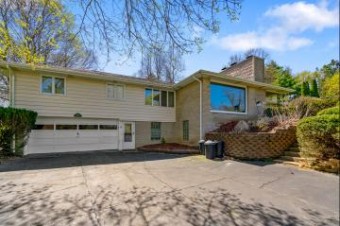 5023 Angling Road Portage, MI 49024