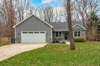 32841 Robin Road Paw Paw, MI 49079