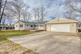 7382 Park Avenue Mecosta, MI 49332