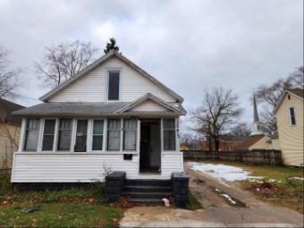 1241 Sanford Street Muskegon, MI 49441