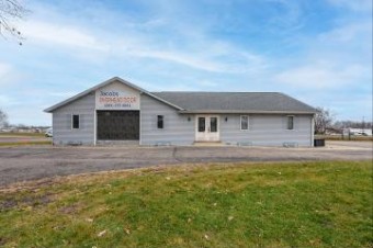 58445 Kerr Creek Road Three Rivers, MI 49093