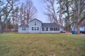 1113 E Croton Drive Newaygo, MI 49337