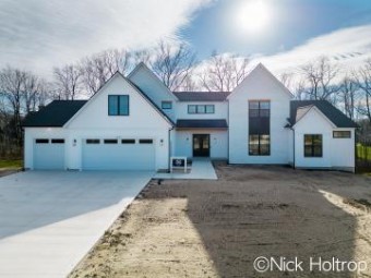 472 Stonehenge Drive Sw Grandville, MI 49418