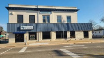 2 E Main Street Hartford, MI 49057