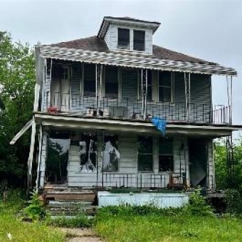 2037 Ford Street Detroit, MI 48238