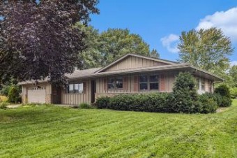 23826 Avenue C Edwardsburg, MI 49112