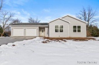 18751 Serenity Drive Big Rapids, MI 49307