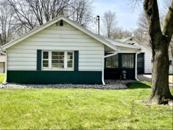 22159 Us 12 Edwardsburg, MI 49112