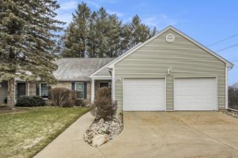 2920 Hunters Place Kalamazoo, MI 49048