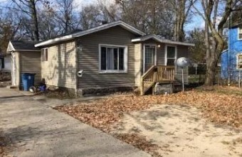 3233 Sanford Street Muskegon Heights, MI 49444