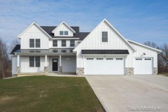 3670 Ruby Run Trail Hudsonville, MI 49426