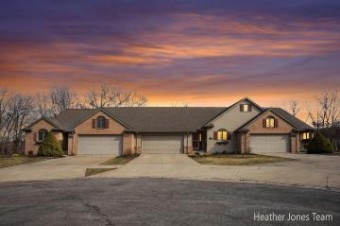 1008 S Hawthorne Court Greenville, MI 48838