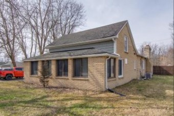 25360 Sumpter Road Belleville, MI 48111