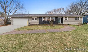 2371 Josephine Avenue Muskegon, MI 49444