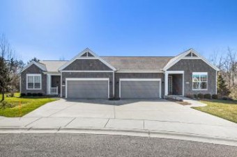 3637 Whicker Pointe Kalamazoo, MI 49006