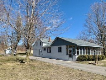 2584 W Hansen Road Ludington, MI 49431