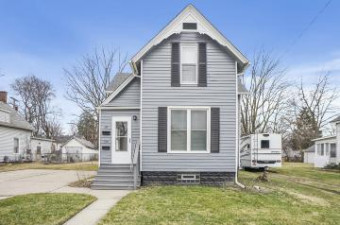 19 Leslie Street LOWER Mount Clemens, MI 48043