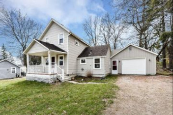 159 Whitlock Street Saline, MI 48176