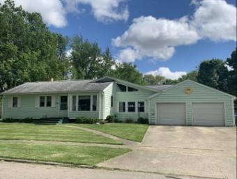 1205 E Hatch Street Sturgis, MI 49091