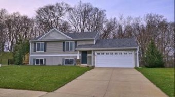 453 Green Meadow Court Caledonia, MI 49316