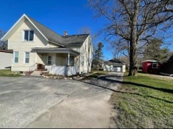 302 W Parkdale Avenue Manistee, MI 49660