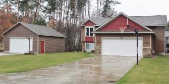 2502 S Chloe Circle Muskegon, MI 49444