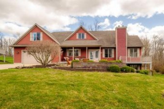 5983 Osprey Lane Watervliet, MI 49098