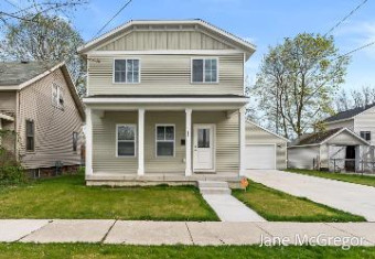 373 Catawba Avenue Muskegon, MI 49442