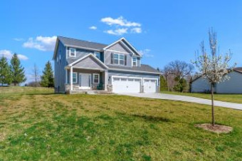 4538 Emerald Valley Loop Fowlerville, MI 48836