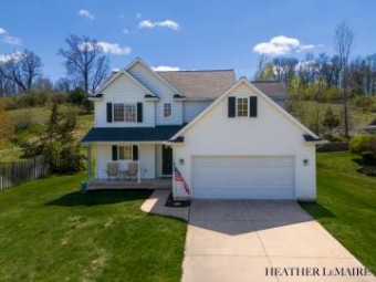 3862 Whirlwind Drive Ne Rockford, MI 49341