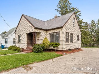 1754 Hudson Street Muskegon, MI 49441