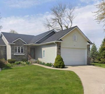 951 Cherrywood Circle Portland, MI 48875