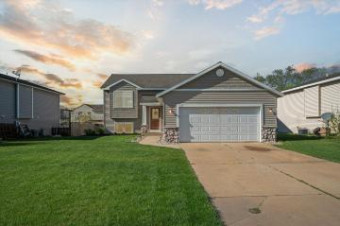 123 Bluegrass Lane Holland, MI 49424