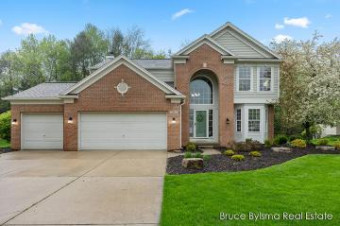 7033 Concolor Drive Rockford, MI 49341