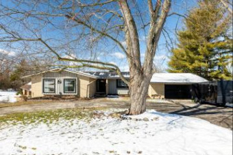 4435 E Loch Alpine Drive Ann Arbor, MI 48103