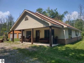 2834 S Santiago Road Au Gres, MI 48703