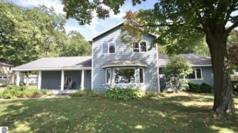 8696 Peninsula Drive Traverse City, MI 49686