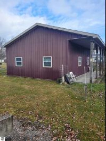 5337 Liberty Standish, MI 48658