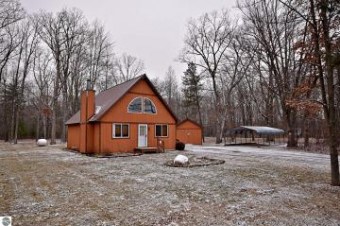 7864 S 1  1/2  Road Harrietta, MI 49638