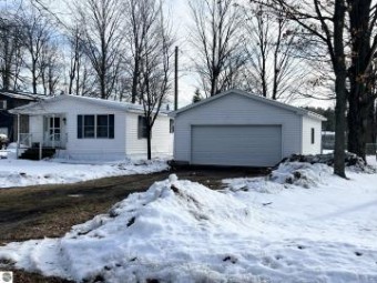 4383 Sugar Maple Drive Traverse City, MI 49685