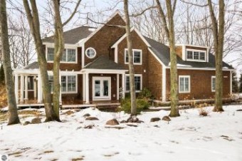 10383 W Marion Drive Traverse City, MI 49686