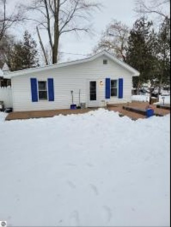 1035 Fairview Alma, MI 48801